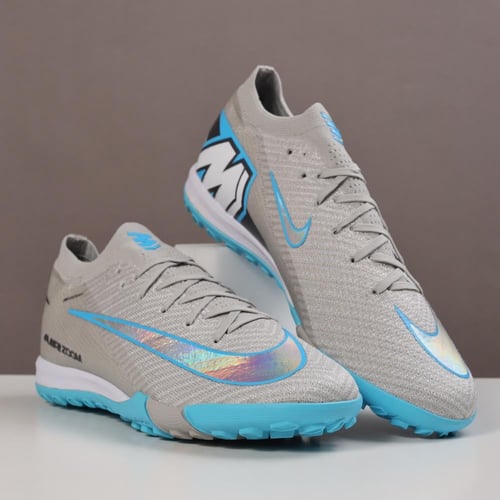 جزمة كرة قدم Nike