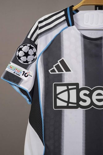 قميص نيوكاسل الاساسي 2025/2026