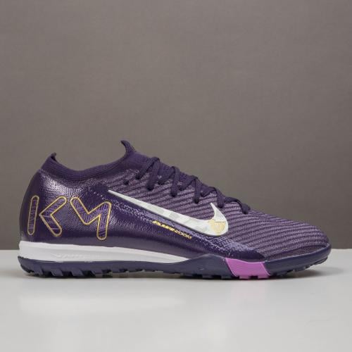 جزمة كرة قدم Nike