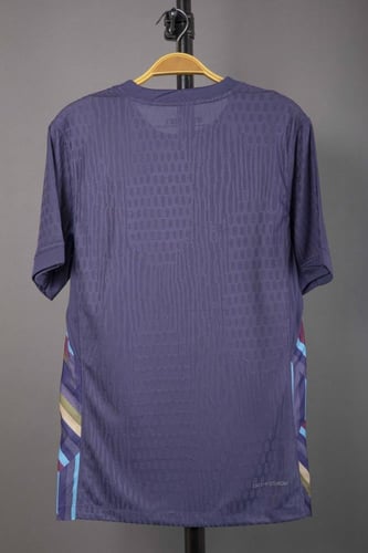 قميص انجلترا الاحتياطي2024/2025 نسخه الاعبين