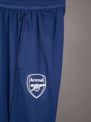 طقم تمارين رارسنال 2025/2026