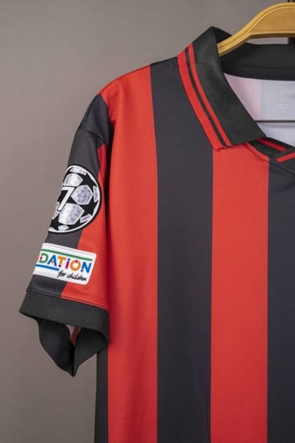 طقم ميلان 125 عام | تاريخي