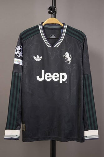 طقم يوفينتوس الاحتياطي 2026/2025