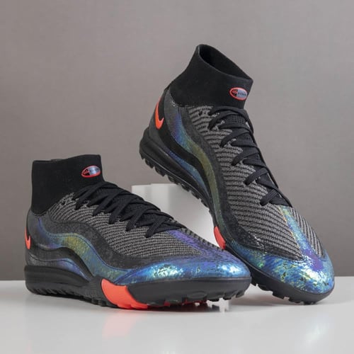 جزمة كرة قدم Nike