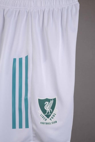 طقم ليفربول الاحتياطي 2025/2026