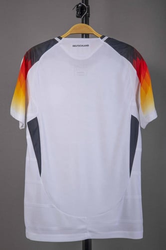 قميص المانيا الاساسي 2024/2025نسخه الاعبين