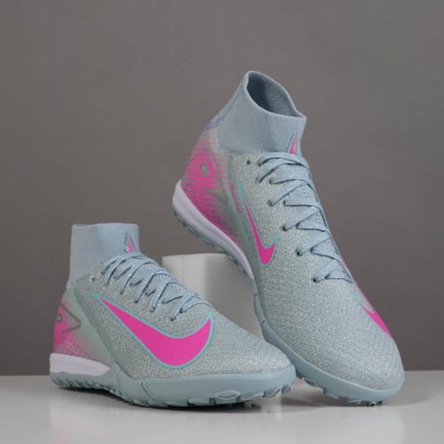 جزمة كرة قدم Nike