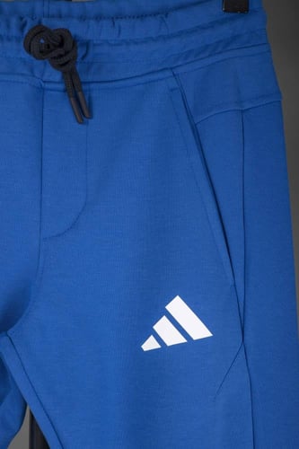 ترنك اديداس