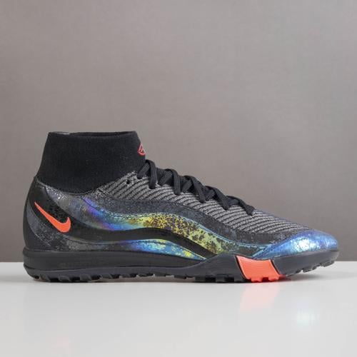 جزمة كرة قدم Nike