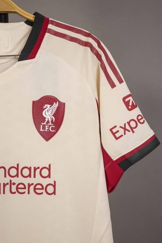 طقم ليفربول الاحتياطي 2025/2026