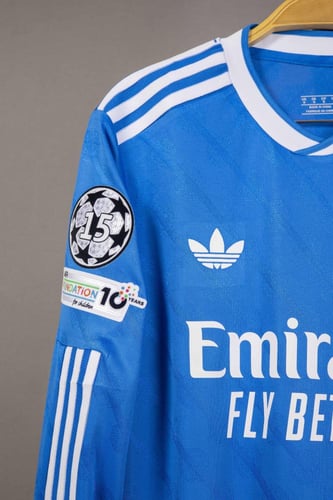 طقم ريال مدريد الاحتياطي كم طويل 2025/2026