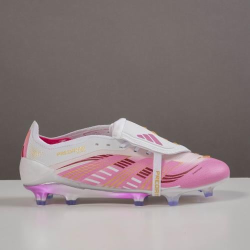 جزمة كرة قدم Adidas