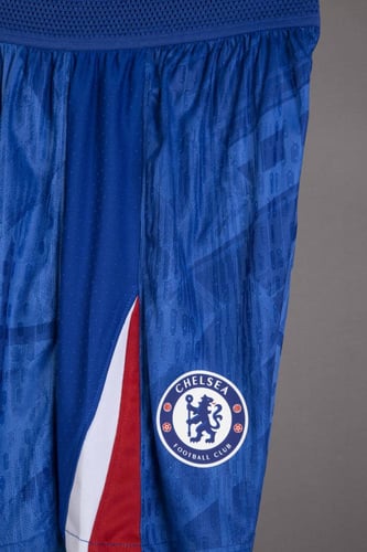 طقم تشيلسي الاساسي 2026/2025 بشعار كاس العالم