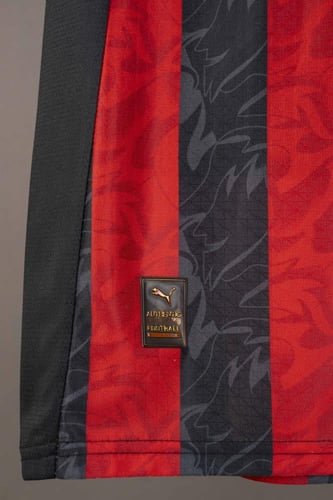 قميص ميلان الاساسي 2025/2026