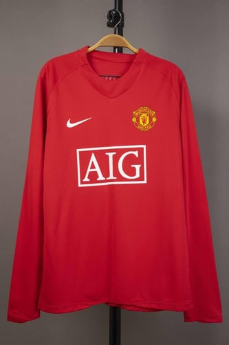 طقم مانشستر يونايتدالكلاسيك 2008 كم طويل