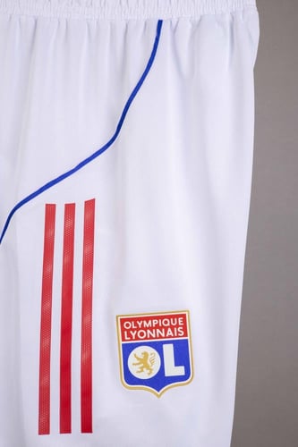 طقم ليون الاساسي 2025/2026