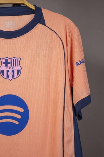 طقم برشلونة الاحتياطي 2025/2026