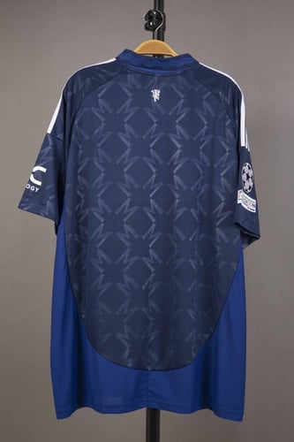 طقم مانشستر يونايتد الاحتياطي 2025/2024 | جامبو