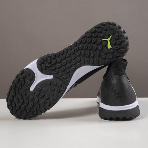 جزمة كرة قدم PUMA