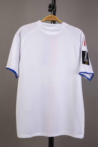 طقم ليون الاساسي 2025/2026