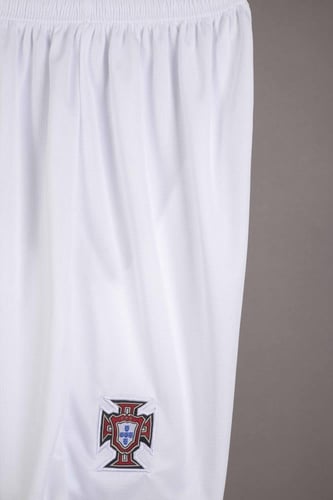 طقم منتخب البرتغال 2025/2026