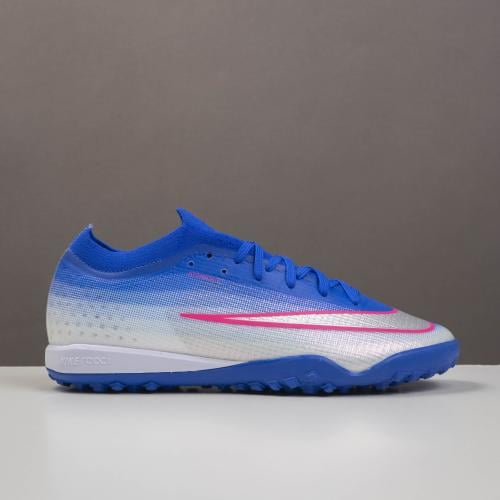 جزمة كرة قدم Nike