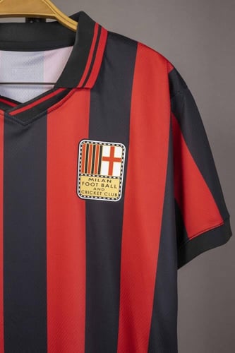 طقم ميلان 125 عام | تاريخي