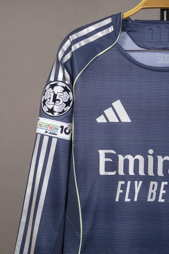 طقم ريال مدريد الاحتياطي 2026/2025