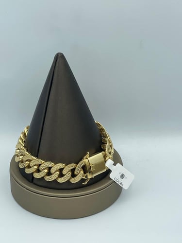 Bracelet 9