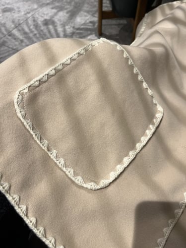 جاكيت بيج مع سكارف