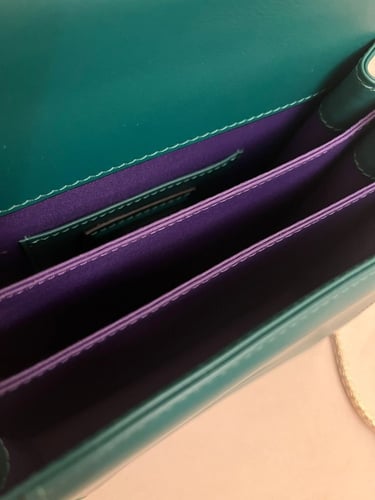 شنطة جلد طبيعي