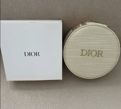 شنطة ديور ذهبيه مع مرايا