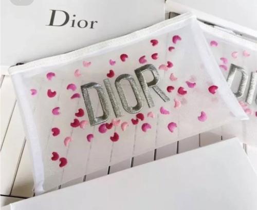 شنطة باوتش ديور شفاف