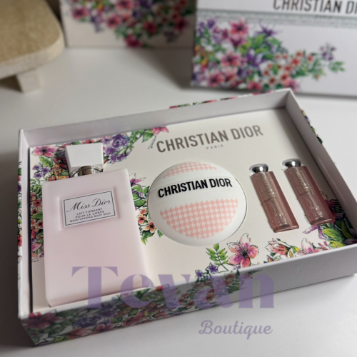 مجموعة مس ديور 4 قطع