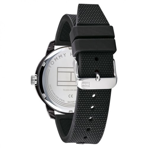 ساعة تومي هيلفيغر