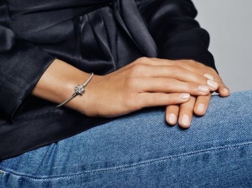 باندورا - اسواره الثلج الساطع