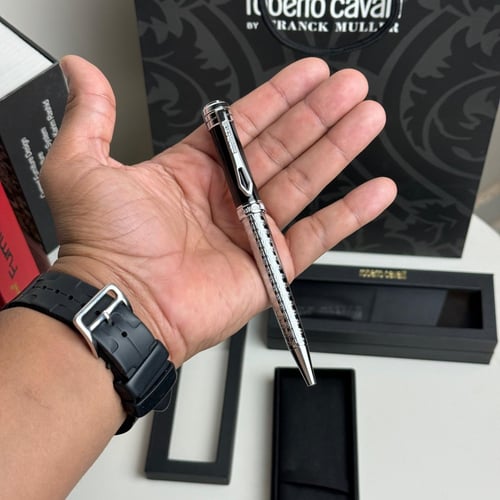 قلم ربيرتو كافالي