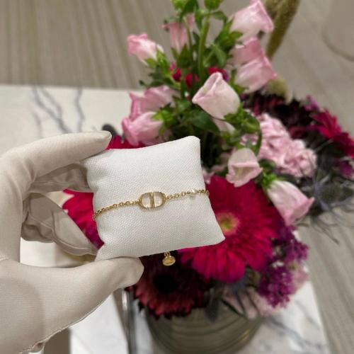 اسوارة ديور