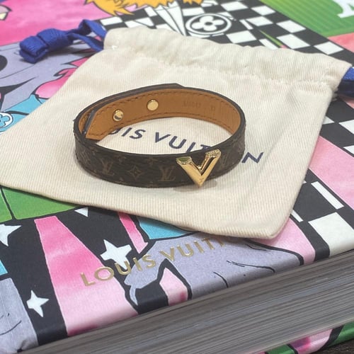 اسوارة لويس فيتون