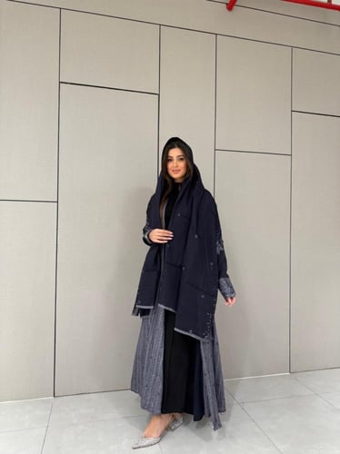 اللون المعروض بالصور غير متوفر ( اسود فقط )Q310