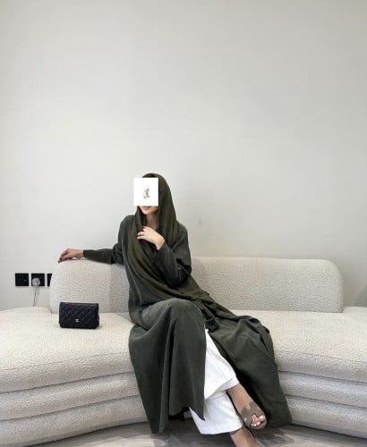 متوفر الاسود و الرمادي Q225