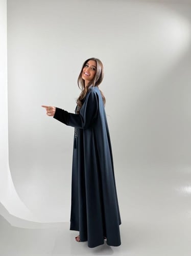 الهدب تغير للاسود Q293