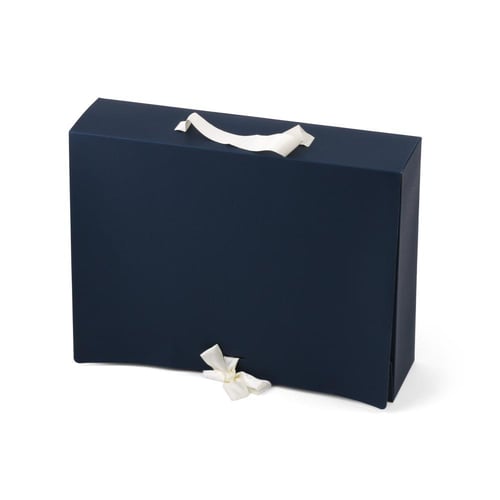 علب ورقية مستطيلة بلون كحلى