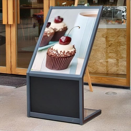 ستاند عرض ارضي أسود