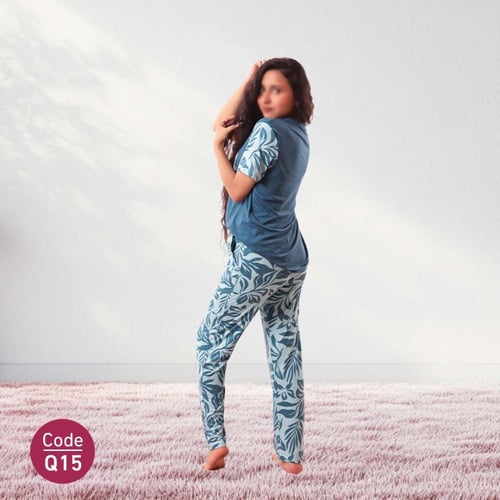 بيجامة نسائية قطنية بطبعة LOVE