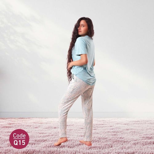 بيجامة نسائية قطنية بطبعة LOVE