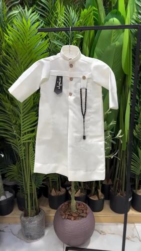 ثوب أنيق بالاسم مع بروش سحبه مجاني