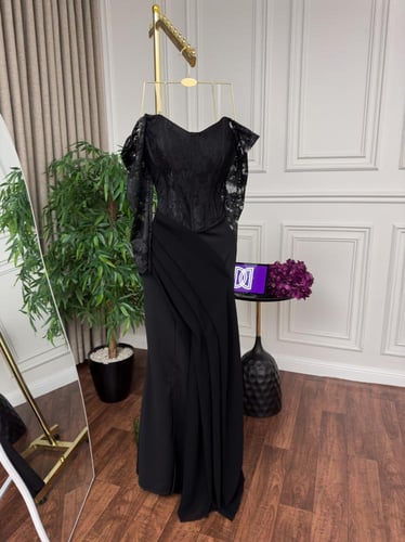 فستان دانتيل