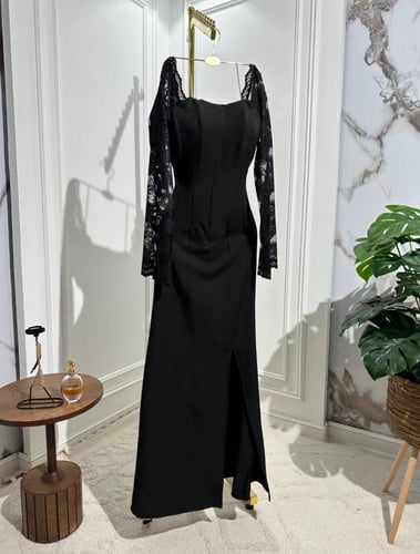 فستان سهره بأكمام دانتيل