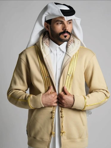 جاكيت البشت بطابع تراثي